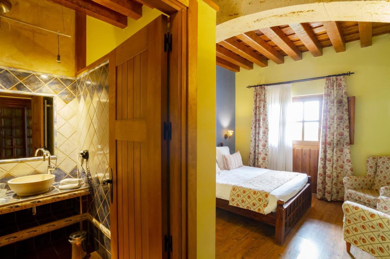 Ibersol La Casona De Andrea Hotel Tiedra Buitenkant foto