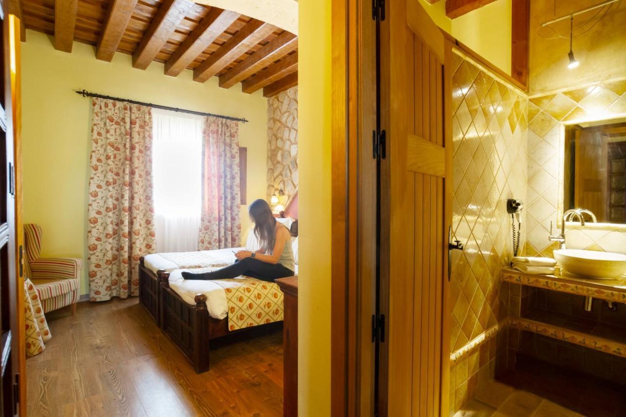 Ibersol La Casona De Andrea Hotel Tiedra Buitenkant foto