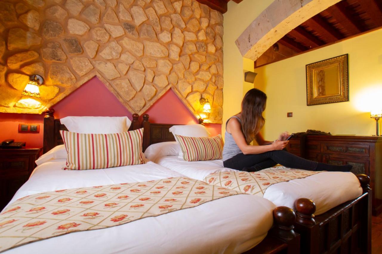 Ibersol La Casona De Andrea Hotel Tiedra Buitenkant foto